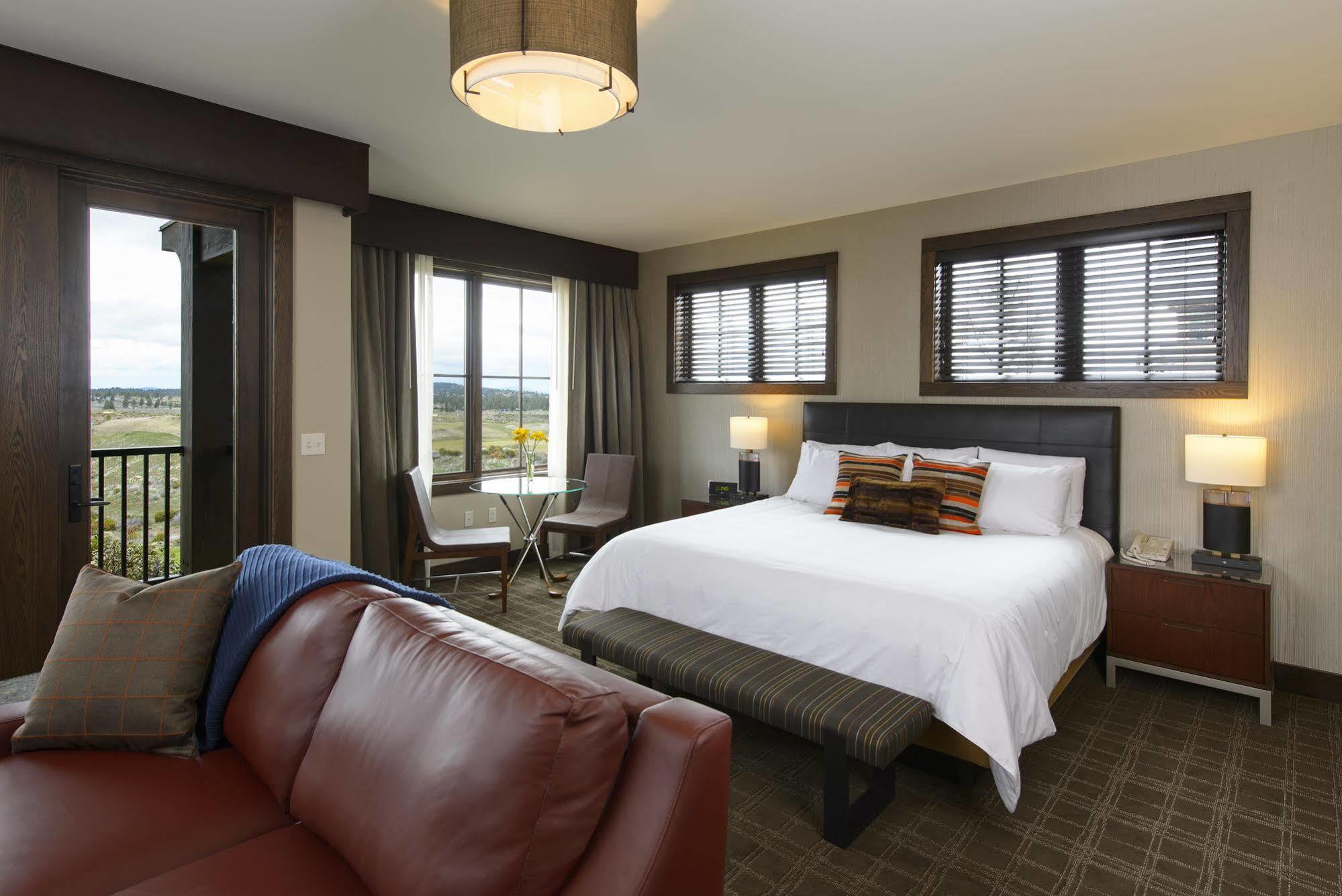 Tetherow Hotel Deschutes River Woods ภายนอก รูปภาพ