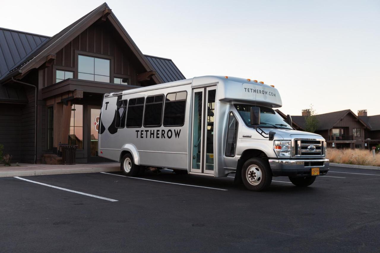Tetherow Hotel Deschutes River Woods ภายนอก รูปภาพ